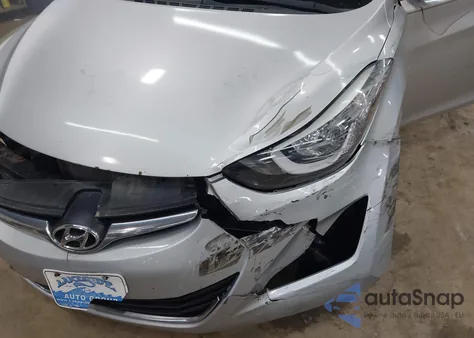 2014 Hyundai Elantra Se z USA, uszkodzony, nr VIN 5NPDH4AE3EH477222